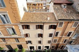 Monti bright apartment: Up to 2+1 people