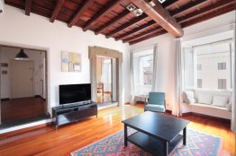 Farnese Elegant Apartment | Rome | Up to 6 People
