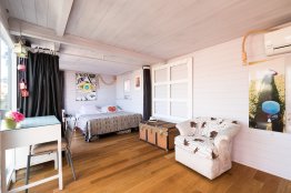 Tiber Romantic Attic: Up to 2 people