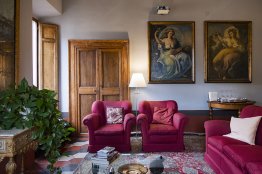 Spanish Steps superior apartment: Up to 8 people
