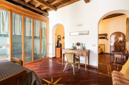 Affordable Trastevere apartment for rent