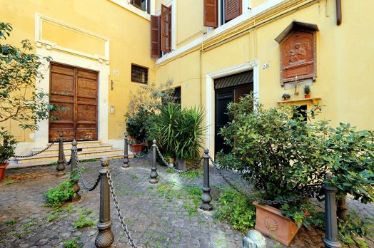 Rome Pantheon Apartment - Up to 2 people | Pantheon area