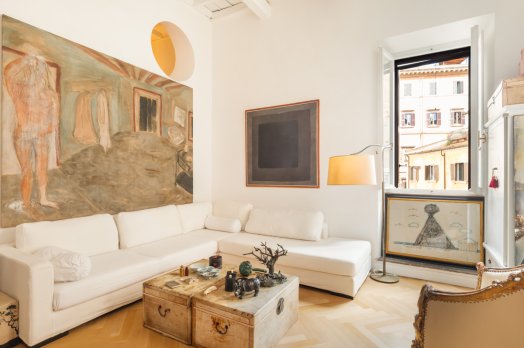 Farnese Enchanting Apartment: Up to 4 people