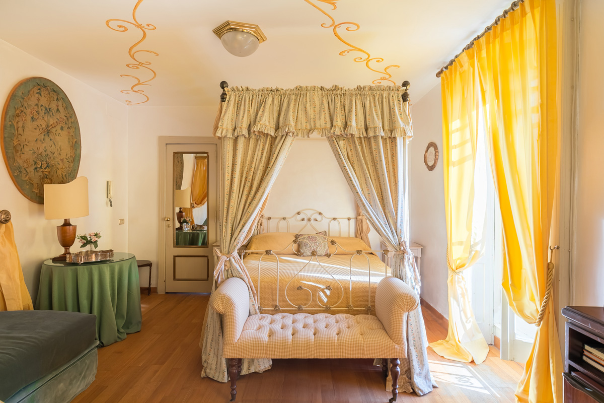 Spanish Steps Grand Suite: Up to 2+2 people - Rome Apartments Rental