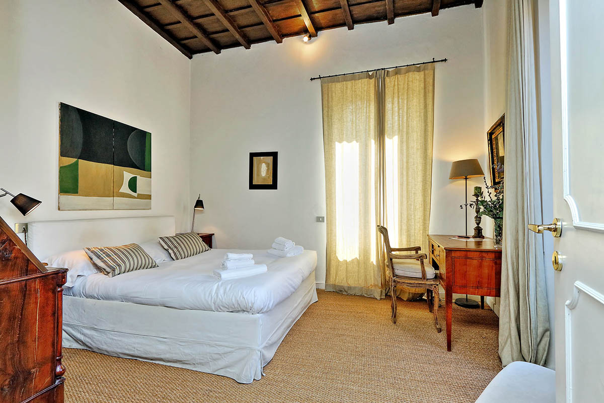 Trevi Stylish Apartment - Rome Vacation Rental - 4 people